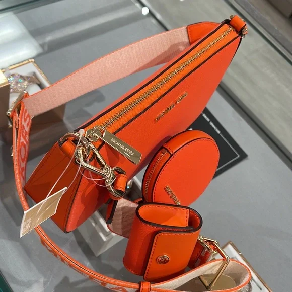 MICHAEL KORS JET SET TRAVEL SMALL SHOULDER CROSSBODY BAG WITH TECH ATTCH AIRPOD - Picture 14 of 16